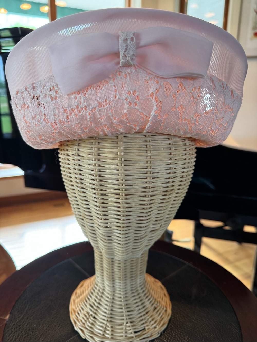 Vintage 1960s Pink
Lace Pillbox Hat, Canadian Union Made Mid-Century Fascinator